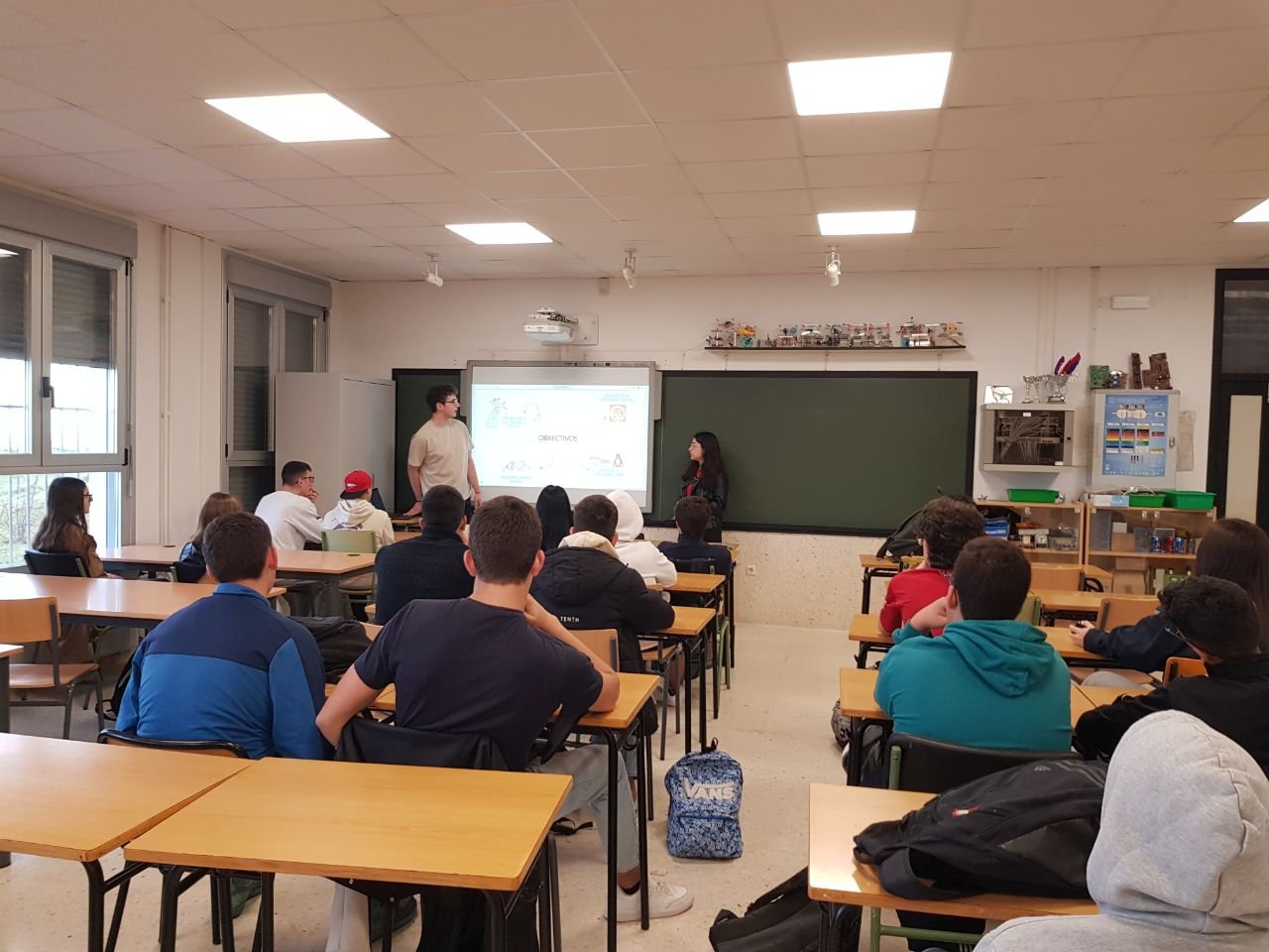 Novo proxecto en marcha: Hackers Sen Fronteiras Fase II. Tecnoloxía para o ben común no ensino secundario