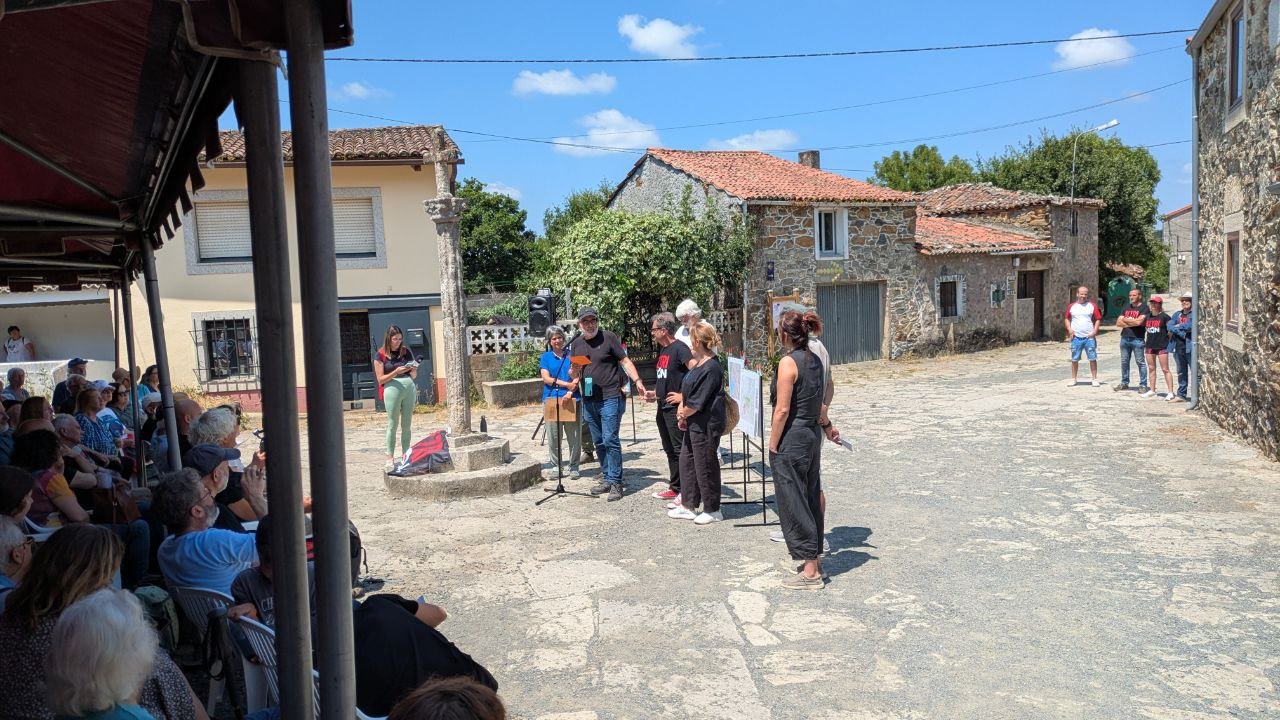 ESF no Encontro de profesionais pola defensa do territorio. Queremos un territorio para coidar a vida
