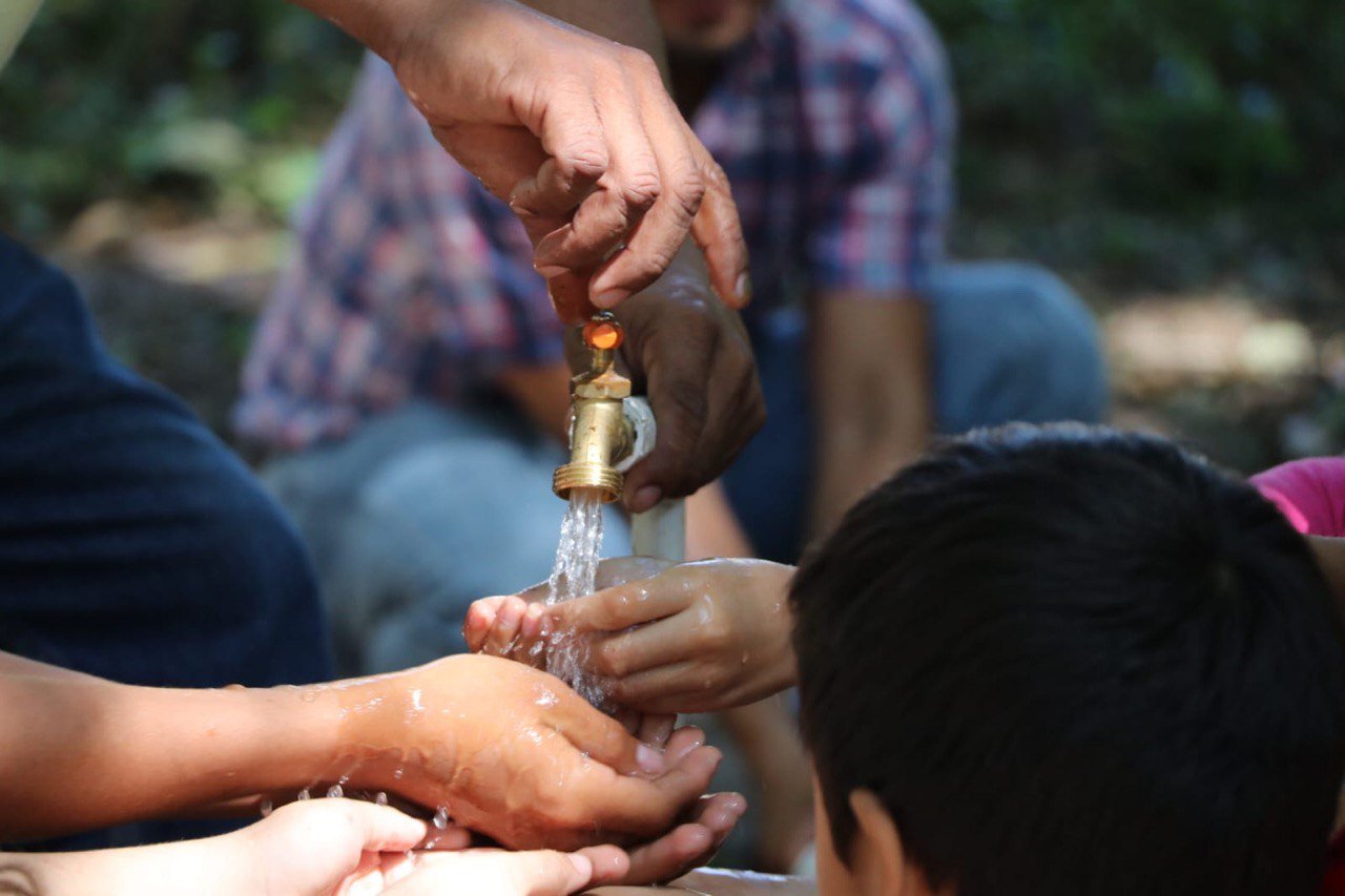 Inauguración del sistema de agua y saneamiento en la comunidad de Tres Piedras, Honduras